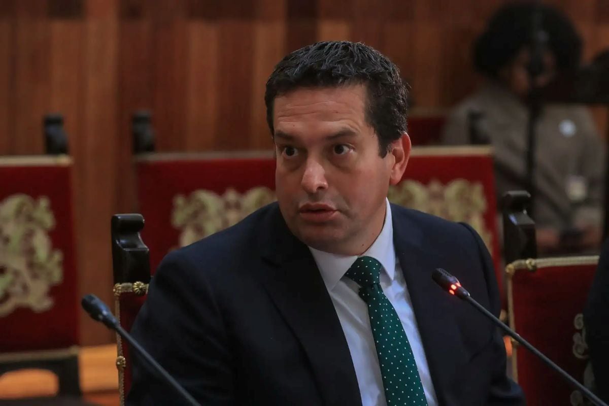 Miguel Torres cuestionó a Rafael López Aliaga por hablar de fraude sin resultados finales y advertir una insurgencia, y criticó la gestión del jefe de la ONPE. Foto: Andina.