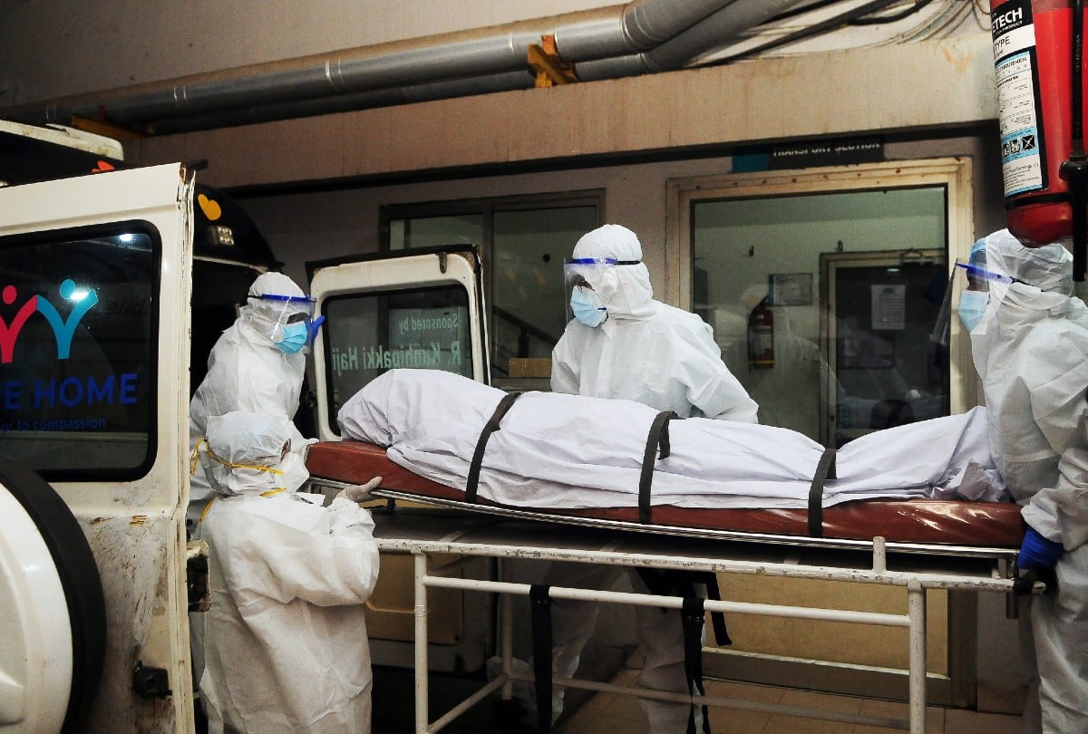 El brote del virus Nipah en India mantiene en observación a cientos de personas por riesgo de contagio. | Crédito: AFP