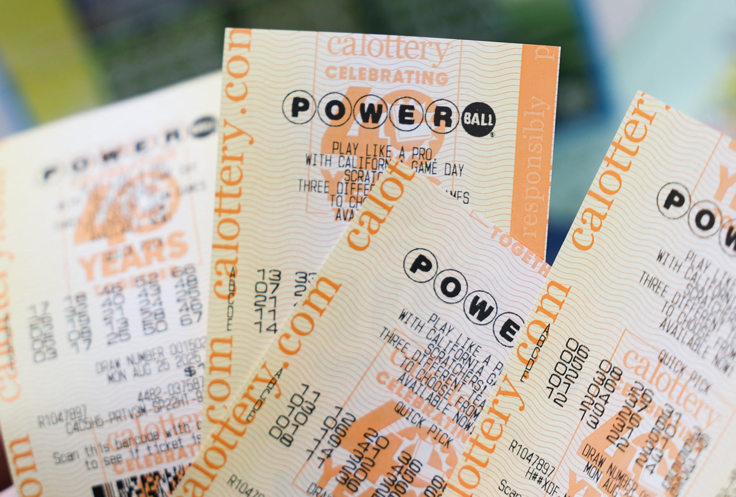 TALLAHASSEE, FLORIDA (ESTADOS UNIDOS), 05/08/2026.- Consulta quién ganó el Powerball del miércoles 5 de agosto, los seis números sorteados y las opciones de cobro del premio mayor acumulado. FOTO DE AFP