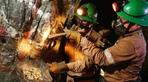 Las carreras mejor pagadas están relacionadas a los sectores minería e industria.