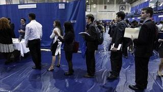 Tasa de desempleo de EE.UU. cae a tasa más baja de cinco años y medio