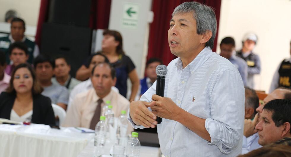 Ministro de Economía niega haber conversado con Edmer Trujillo Martín