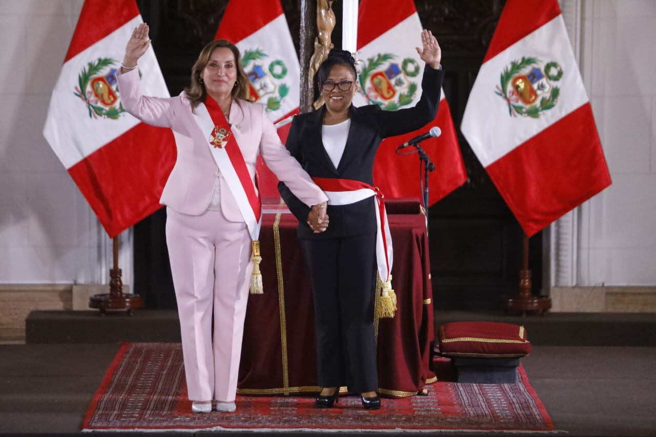 Presidenta Dina Boluarte toma juramento a nuevos ministros de Estado. Angela Hernández, nueva ministra de la Mujer y Poblaciones Vulnerables.
Fotos: Julio Reaño/@photo.gec