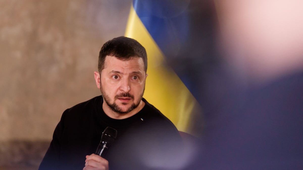 Zelenski acusa a Rusia de reclutar soldados de 47 nacionalidades para guerra con Ucrania