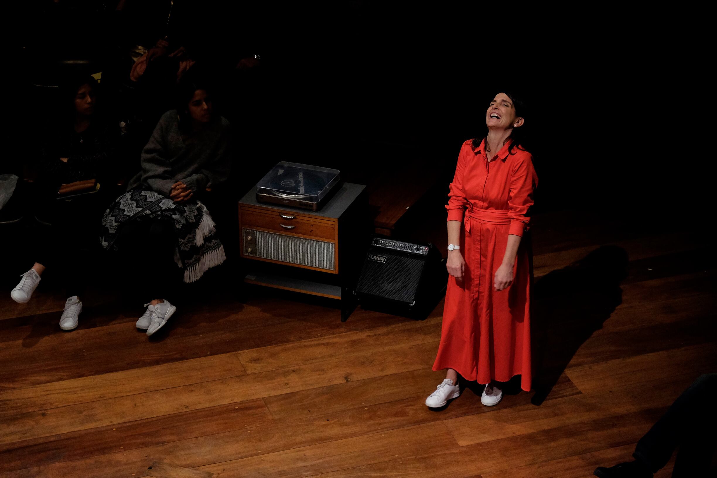 Norma Martínez lleva "Solo cosas geniales" al norte del Perú en el Centro Cultural "El Deck" en Vichayito. (Foto: difusión)