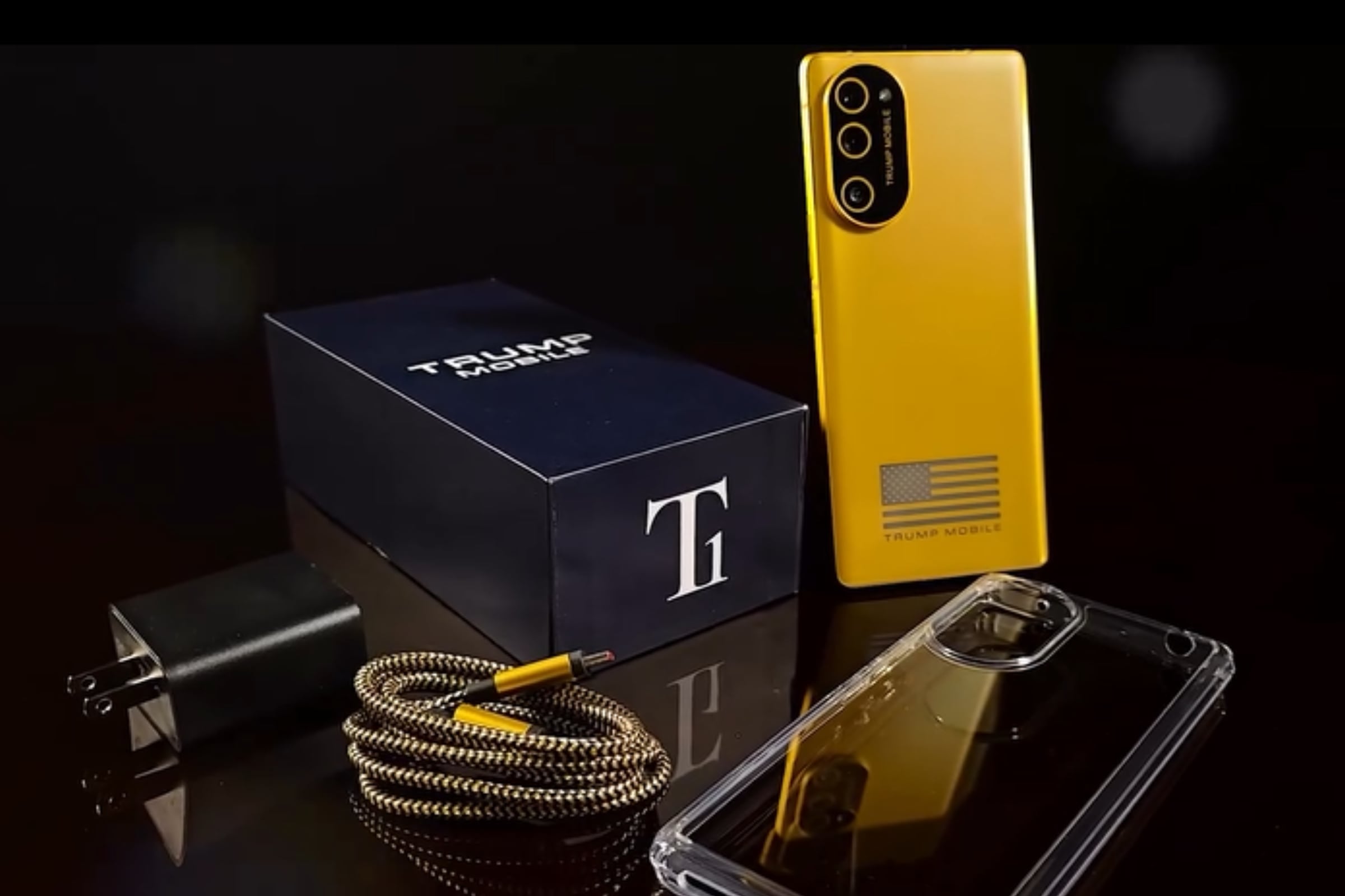Tras meses de espera, finalmente el T1 Phone dorado será entregado a aquellos que realizaron su reserva. (Crédito: @trumpmobile / Instagram)