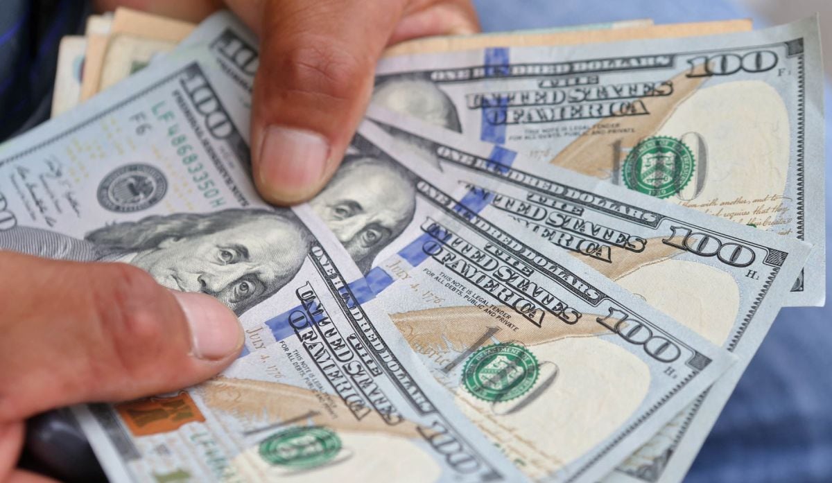 13 de mayo del 2011. Hace 15 años. Dólar en caída libre, llega a S/. 2.77.