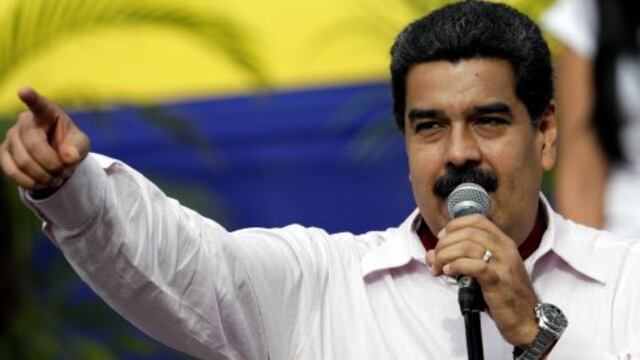Empleados públicos venezolanos volverán a trabajar cinco días por semana