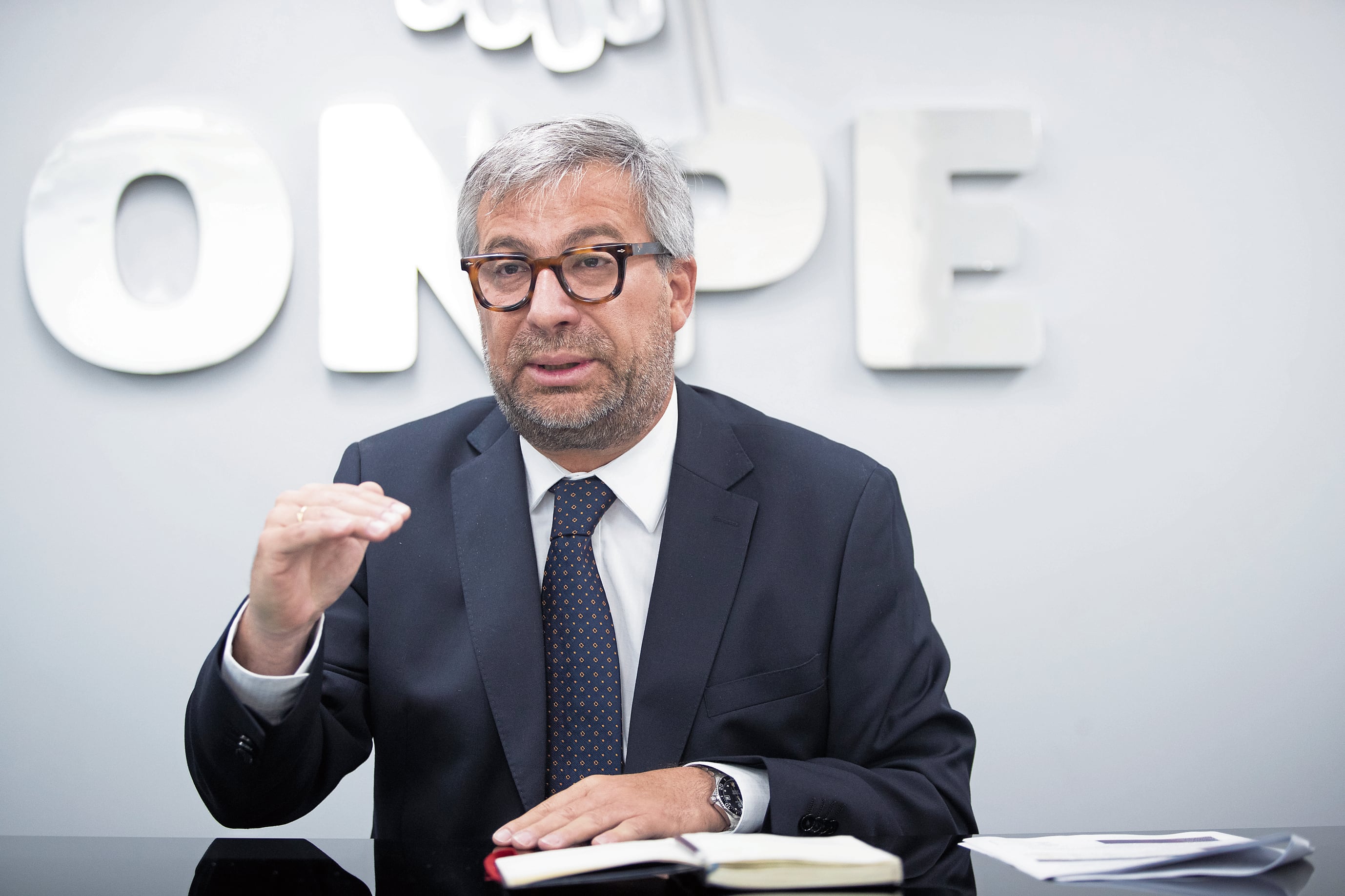 Exjefe de la ONPE renunció en medio de cuestionamientos por fallas en la jornada electoral.