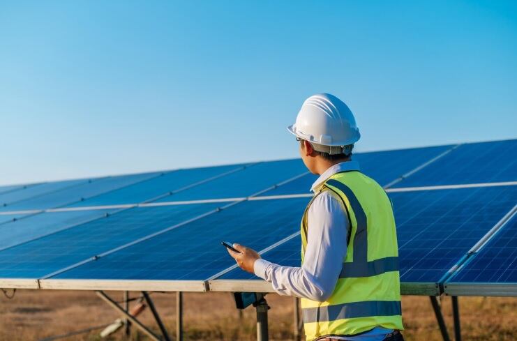 La iniciativa podría generar hasta 21 gigavatios de electricidad, similar a toda la capacidad solar actual del estado. (Foto referencial: Freepik)