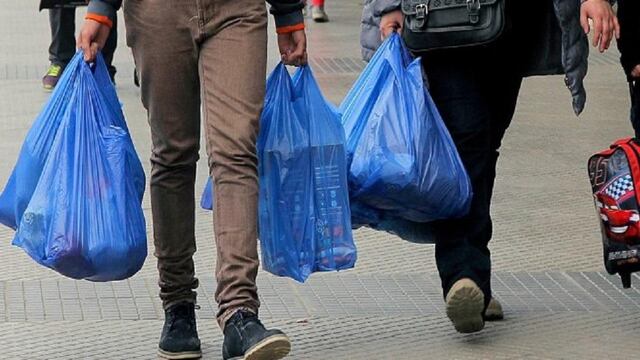 Chile empieza a decir adiós a los plásticos de un solo uso con nueva ley