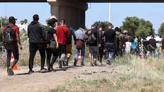 EE.UU. avisa a migrantes que seguirá vigilando frontera aunque cierre el Gobierno