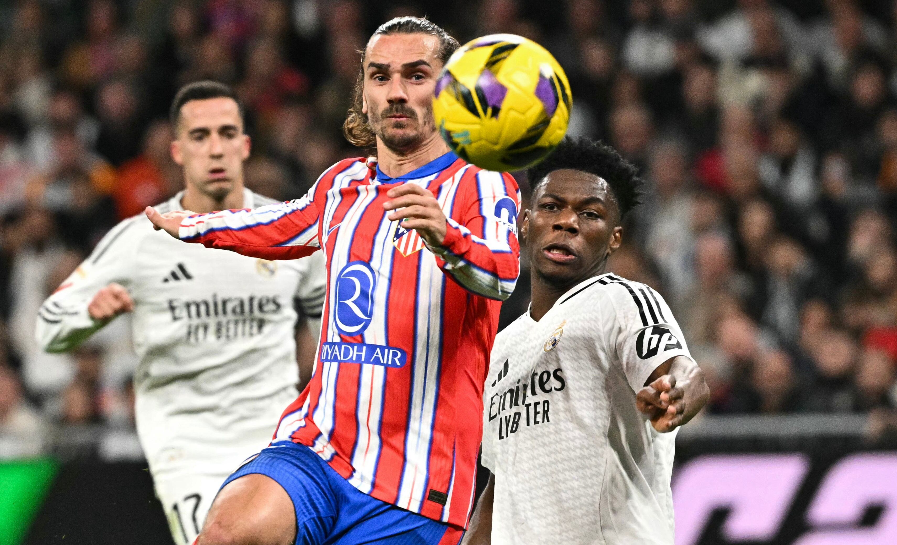 Real Madrid vs. Atlético Madrid en vivo se enfrentan por el partido de ida de los octavos de final de la Champions League. Sigue todos los detalles del partido aquí.