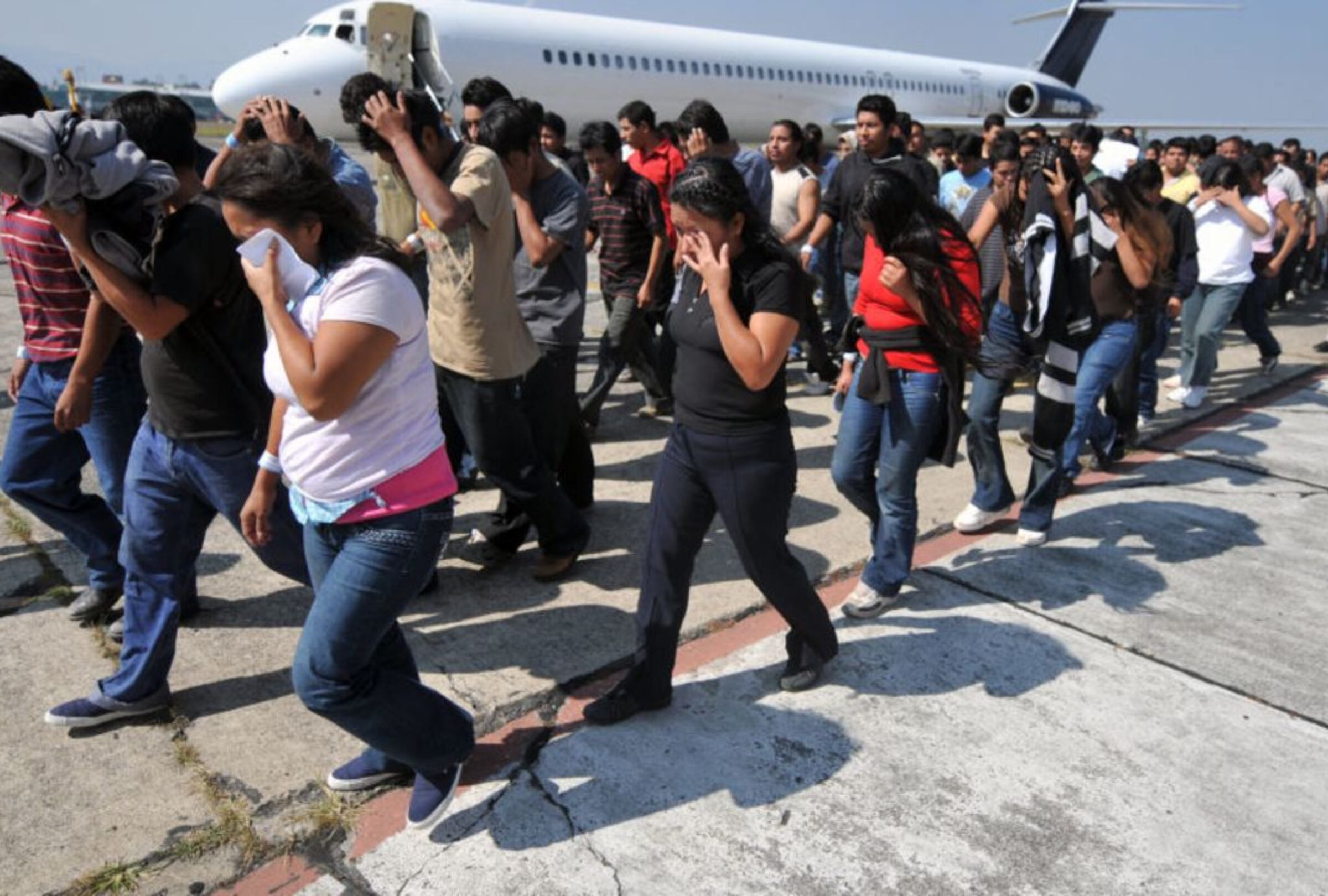 Son muchas las personas que son deportadas de Estados Unidos todos los años (Foto: EFE)