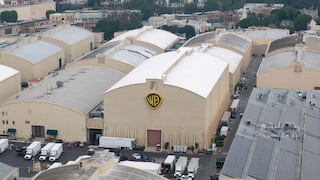 Batalla por Warner Bros: quién tiene más capacidad financiera para cerrar la compra