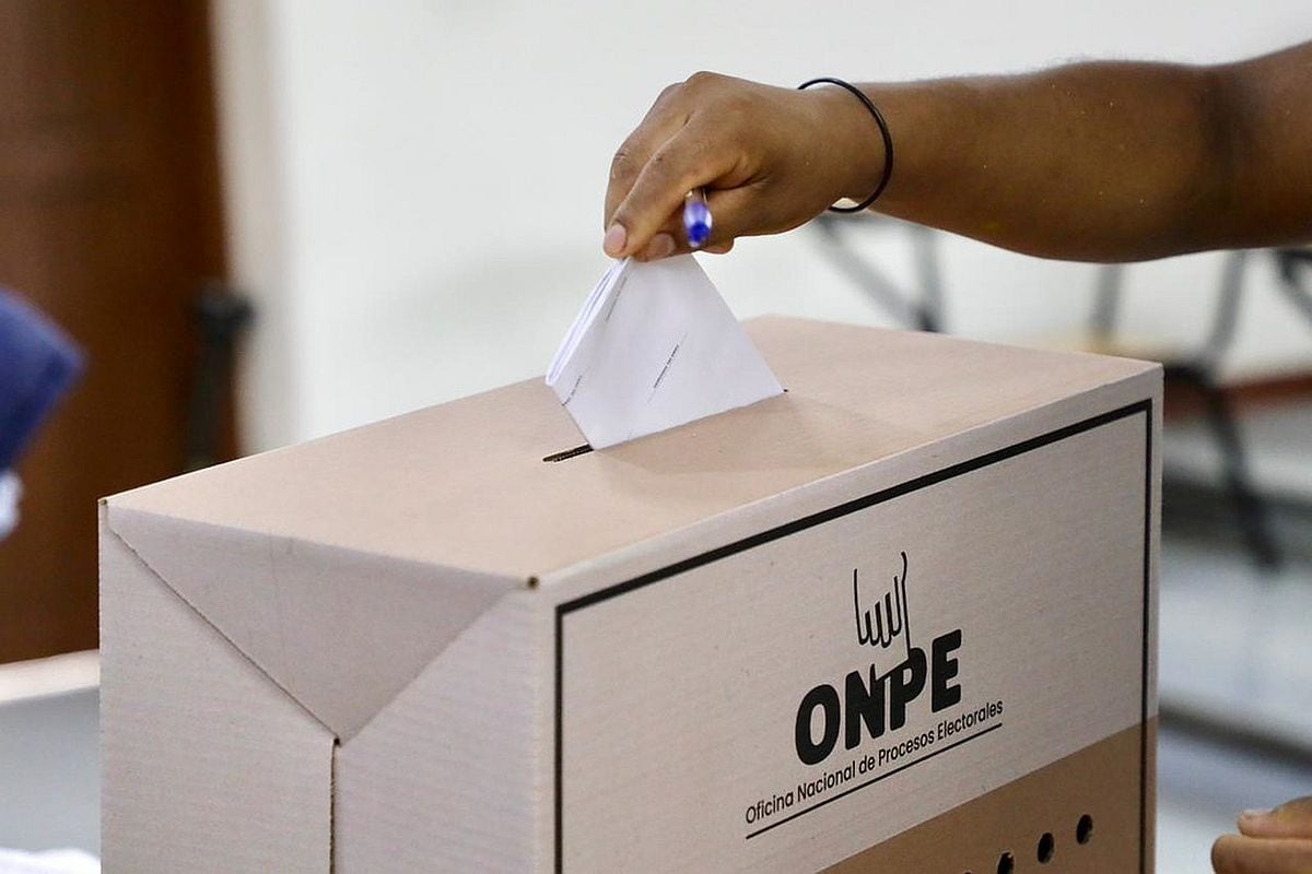 Ausentismo electoral se redujo de 28 % en 2021 a 24 % en 2026| Foto: ONPE
