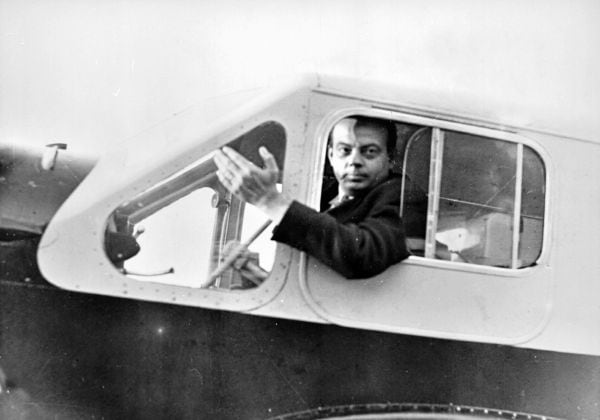 Fotografía tomada aproximadamente en 1935 de Antoine de Saint-Exupéry. | Crédito: Getty Images