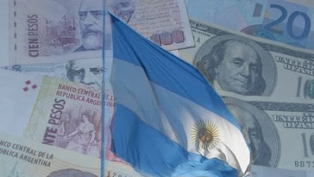 Argentina busca eliminar los últimos controles cambiarios