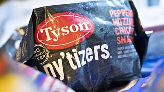 Gigante cárnico contrata inmigrantes para trabajos que nadie más quiere