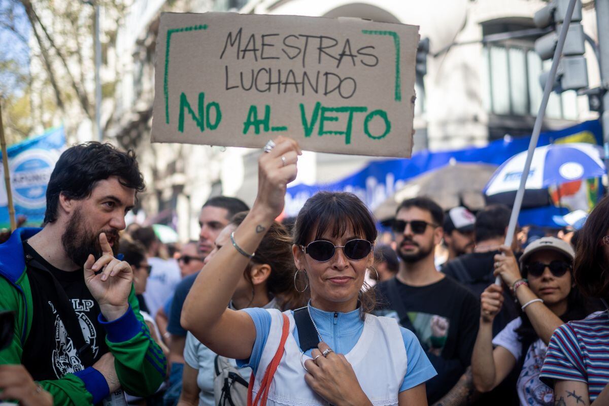 Manifestaciones contra el veto del presidente Javier Milei a un proyecto de ley que aumentaría el gasto en educación en Buenos Aires el 17 de septiembre. Fotógrafo: Tomas Cuesta/Bloomberg