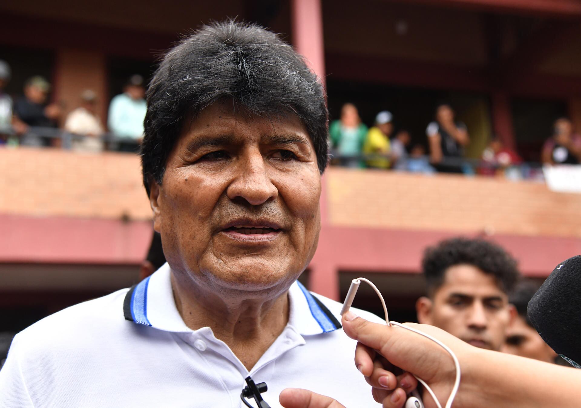 Una posibilidad es que el presidente Luis Arce compita por su reelección con Evo Morales y sea el candidato del MAS, aunque hasta ahora el mandatario no lo ha confirmado. (EFE/ Jorge Ábrego).