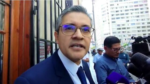 José Domingo Pérez alerta que estarían rompiendo documentación en fiscalías de DD.HH.