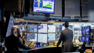 Inversores buscan refugio tras bombardeo de EE.UU. a Irán, ¿cómo ven al dólar?