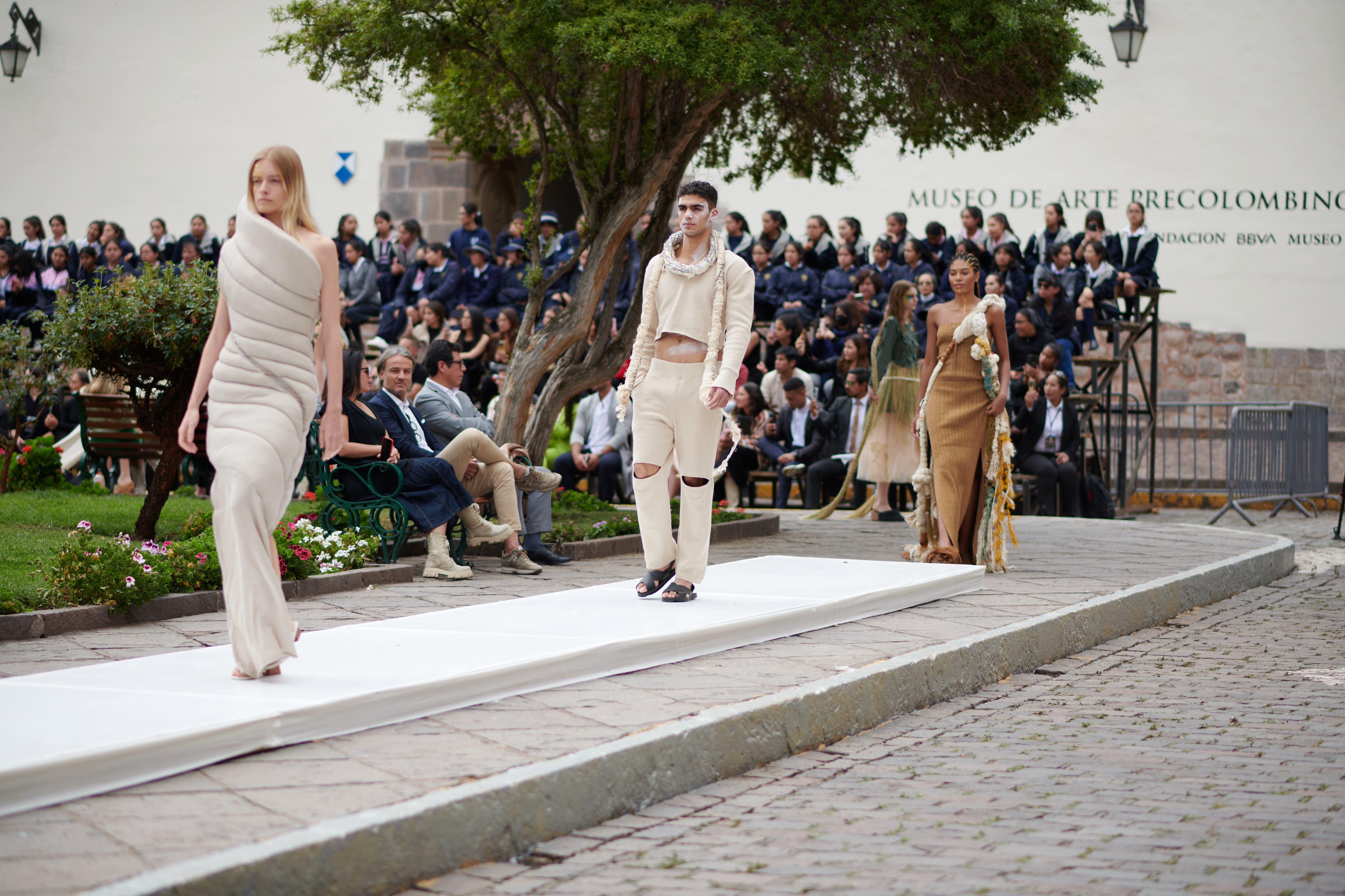 En agosto Sergio Dávila presentará un nuevo desfile en Cusco.