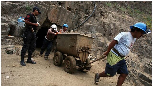 Minem: se suspenderá inscripción de mineros en proceso de formalización, si traba fiscalización 
