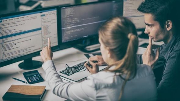 Los buenos ejecutivos se preocupan que, a su jefe le vaya bien en sus resultados y en su carrera en general. Son leales con él o ella, se ganan su confianza y le ayudan a crecer. (Foto: Getty Images)