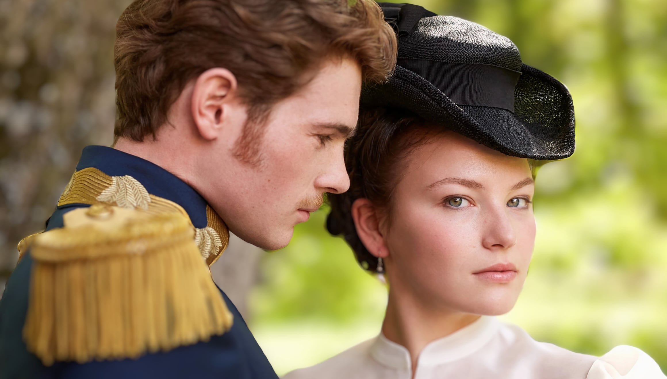 Devrim Lingnau y Philip Froissant son los protagonistas de la serie "La emperatriz" (Foto: Netflix)