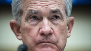 Powell, antes elogiado, ahora enfrenta críticas como presidente de la Fed