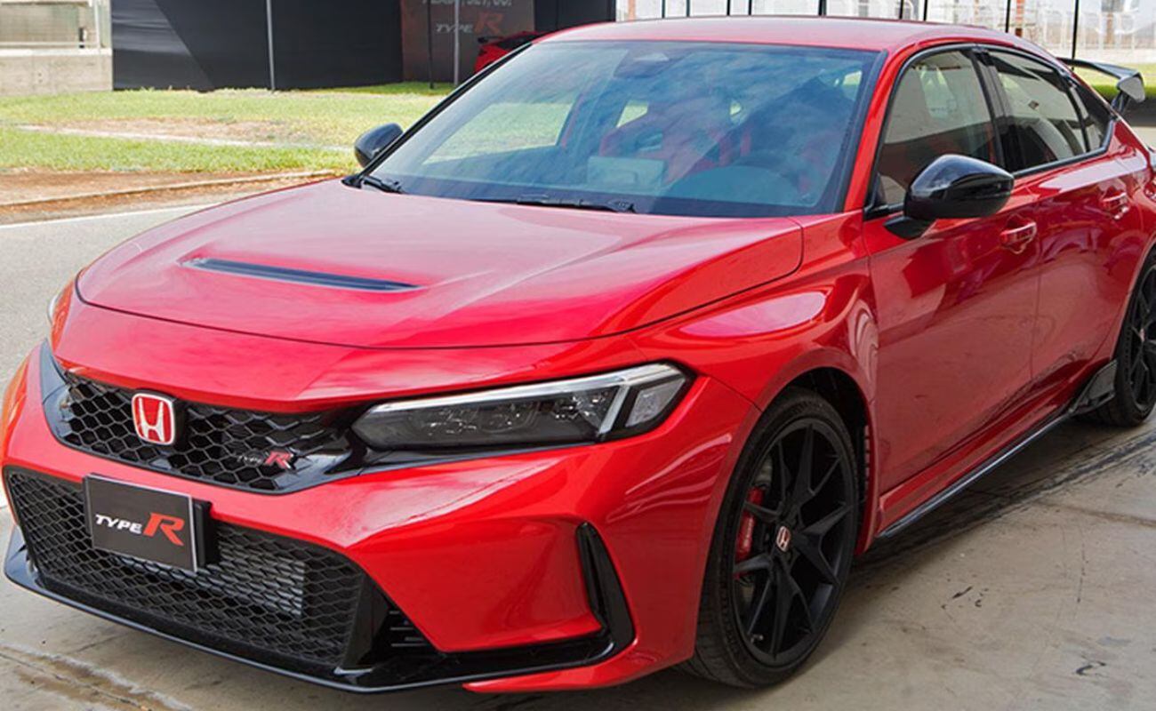 Honda Civic Type R. Acelera de 0 a 100 km/h en 5,4 segundos y cuesta desde US$54.990