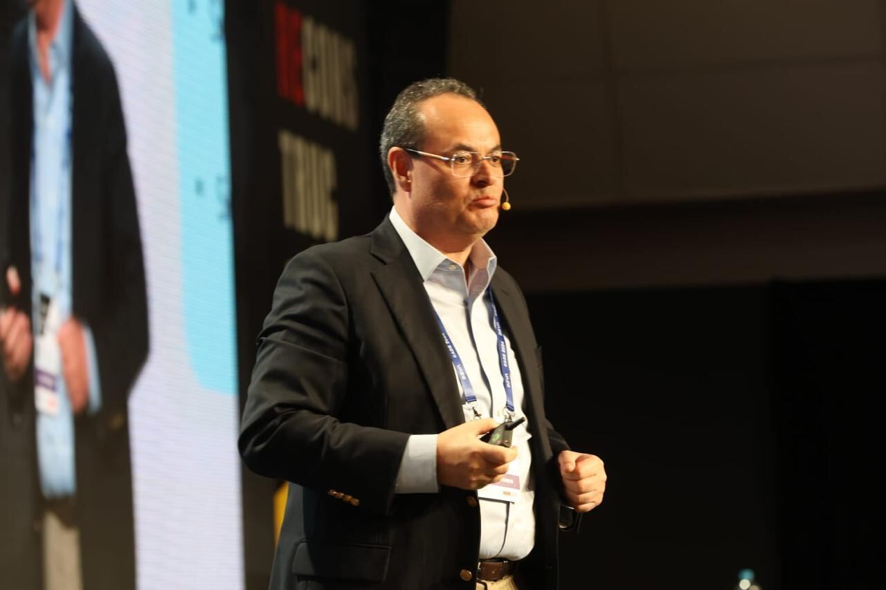 Luis Carranza, exministro de Economía y Finanzas y también director de Alpha Asesoría Estratégica. Foto: IPAE