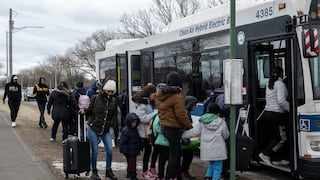 Nueva York presume de modelo migratorio pero critica falta de apoyo federal