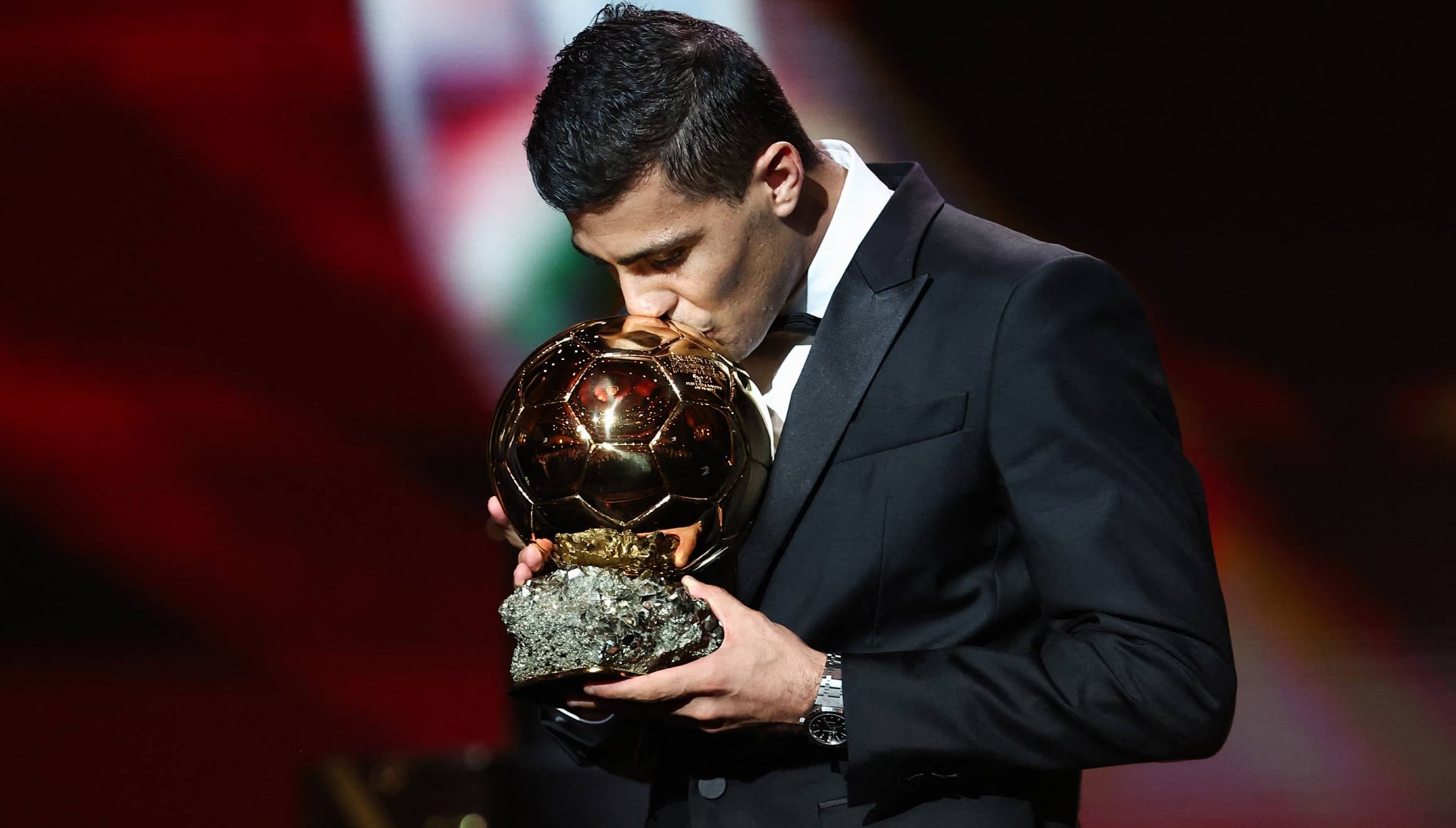 Rodri fue un justo vencedor en la gala del Balón de Oro (Foto: AFP)