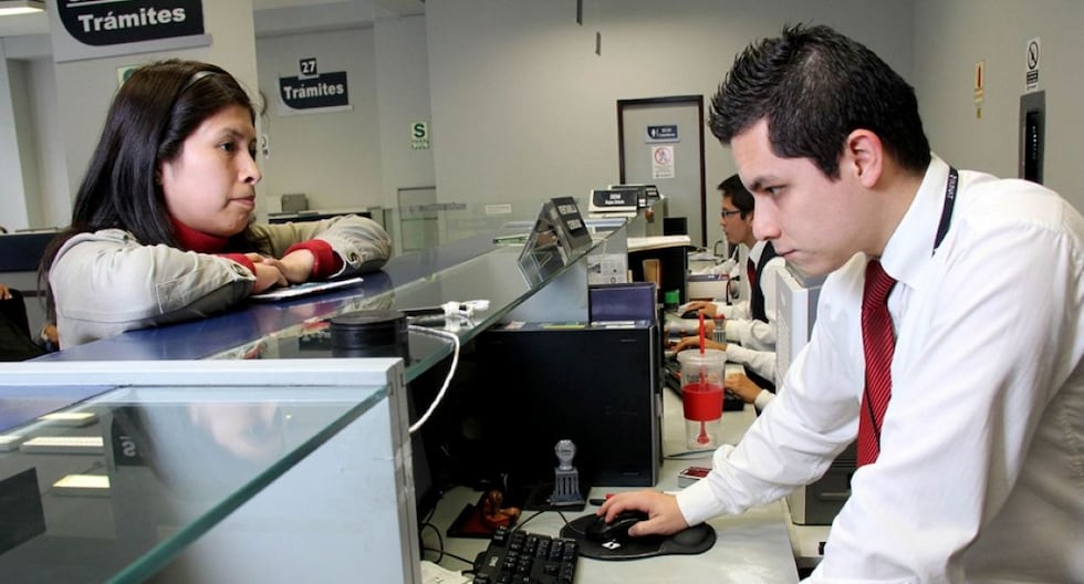 Gobierno propone incrementar presupuesto en 4.160 millones para gratificaciones y CTS