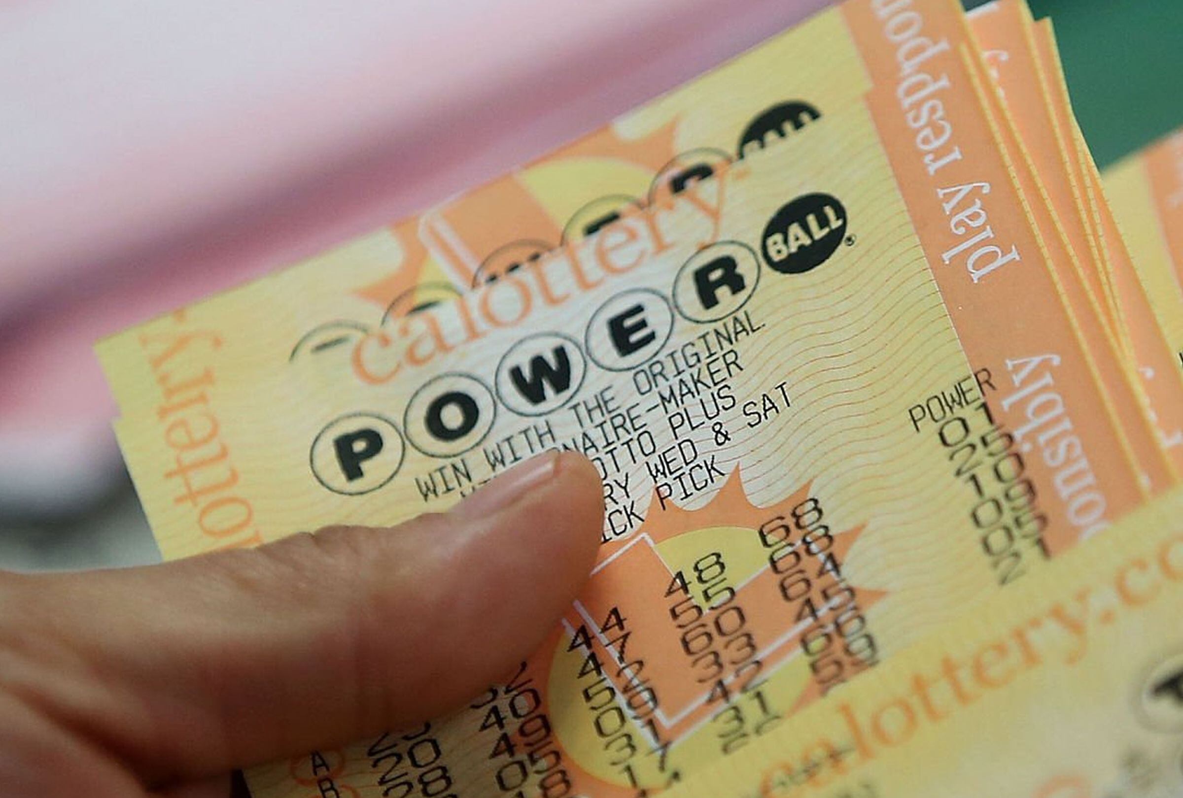 Revisa esta nota para que sepas cuál es el gran premio estimado del Powerball para este miércoles 30 de abril. (Foto: Justin Sullivan / Getty Images)