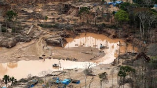 Minería ilegal: Quemar dragas no es una estrategia