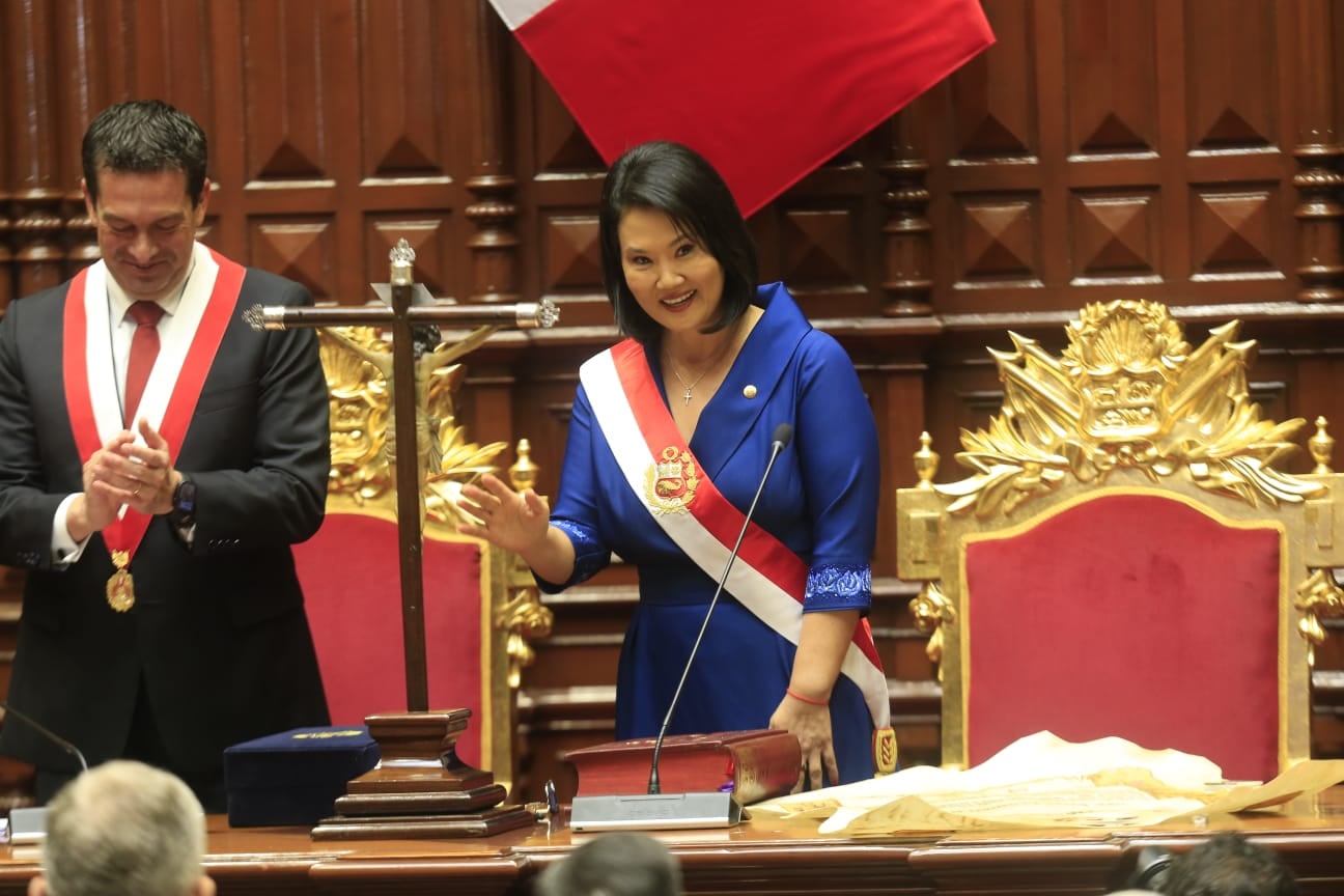 Keiko Fujimori aclaró que se quieren mejores salarios, pero también "empresas sostenibles y más empleos formales". Foto: GEC