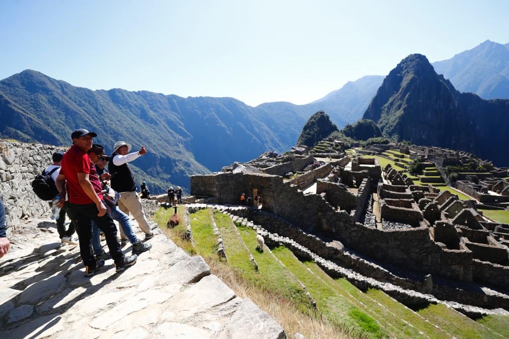 Machu Picchu, principal destino turístico del Perú y punto final de la ruta ferroviaria operada por Inca Rail y otros operadores. Foto: Andina