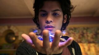 “Blue Beetle” celebra la faceta poco explorada del heroísmo latino