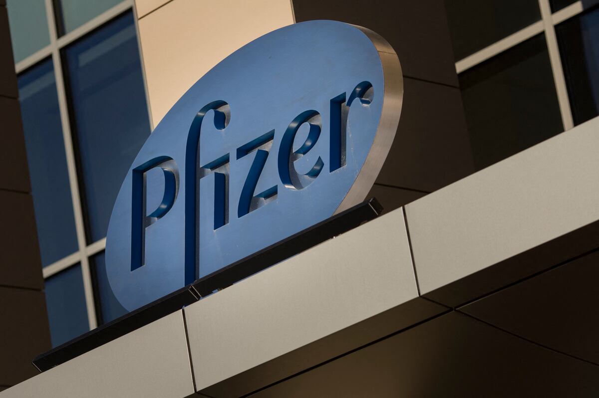 Pfizer dijo este lunes que pagará US$ 68.50 por acción, lo que representa una prima de 7.3% con respecto al cierre del viernes de las acciones de Global Blood y una prima de 42.7% con respecto al cierre del jueves, antes de que The Wall Street Journal informara que Pfizer se encontraba en conversaciones avanzadas para adquirir la empresa. (Foto: DOMINICK REUTER / AFP)