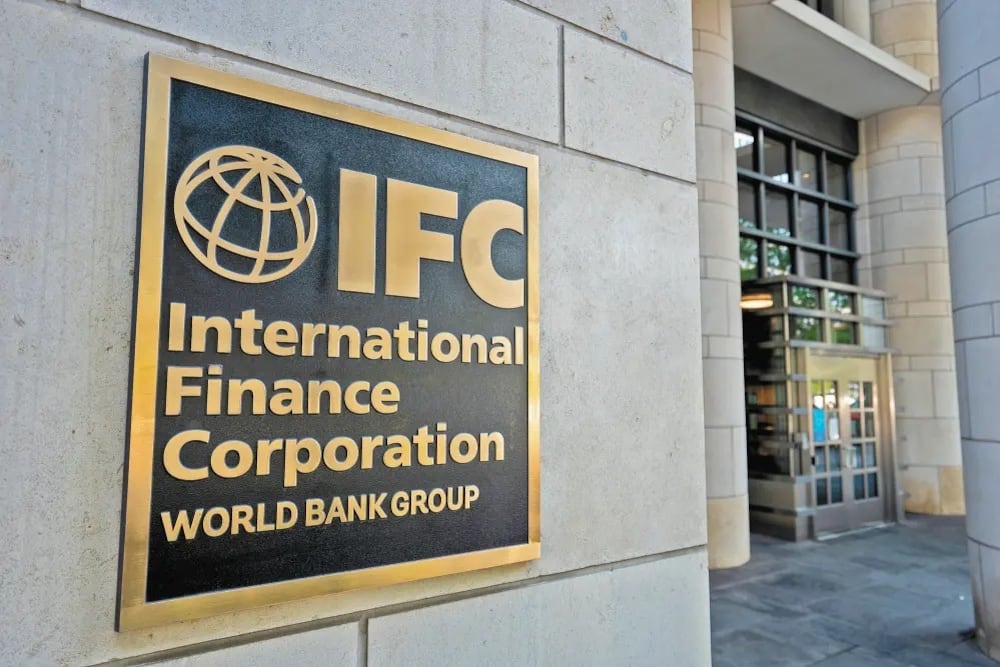 La Corporación Financiera Internacional (IFC) del Grupo Banco Mundial reveló que los objetivos de financiamiento que se habían proyectado para un periodo de cuatro años se cumplieron en apenas año y medio. (Imagen: Shutterstock)