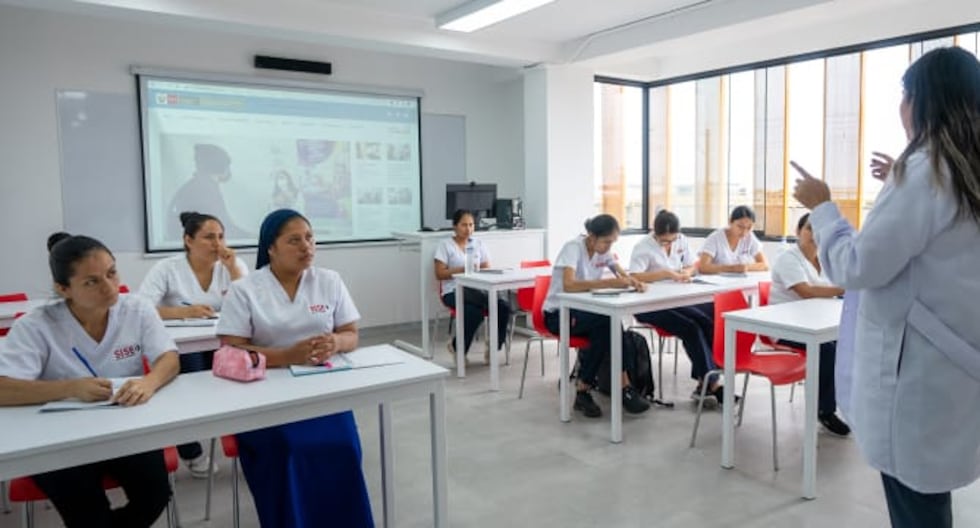 Sise amplía acceso a educación técnica en Perú