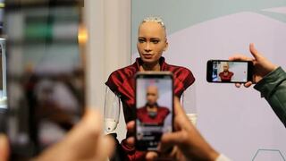Robot humanoide “Sophia” llega al metaverso en subasta TNF