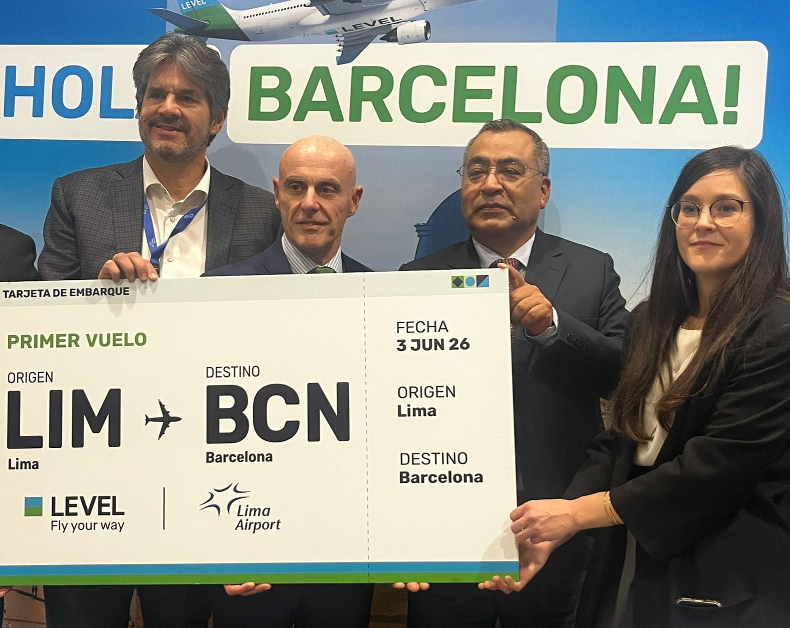 Inauguración de la ruta Lima-Barcelona en el AIJCH.