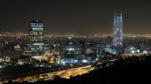 El dolor en Chile, donde el banco central ya está recortando agresivamente costos de endeudamiento, muestra cuánto es necesario bajar las tasas de interés para que la industria inmobiliaria vuelva a ser atractiva.