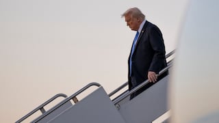 Trump prevé “periodo de transición” económica en EE.UU. e insiste en los aranceles