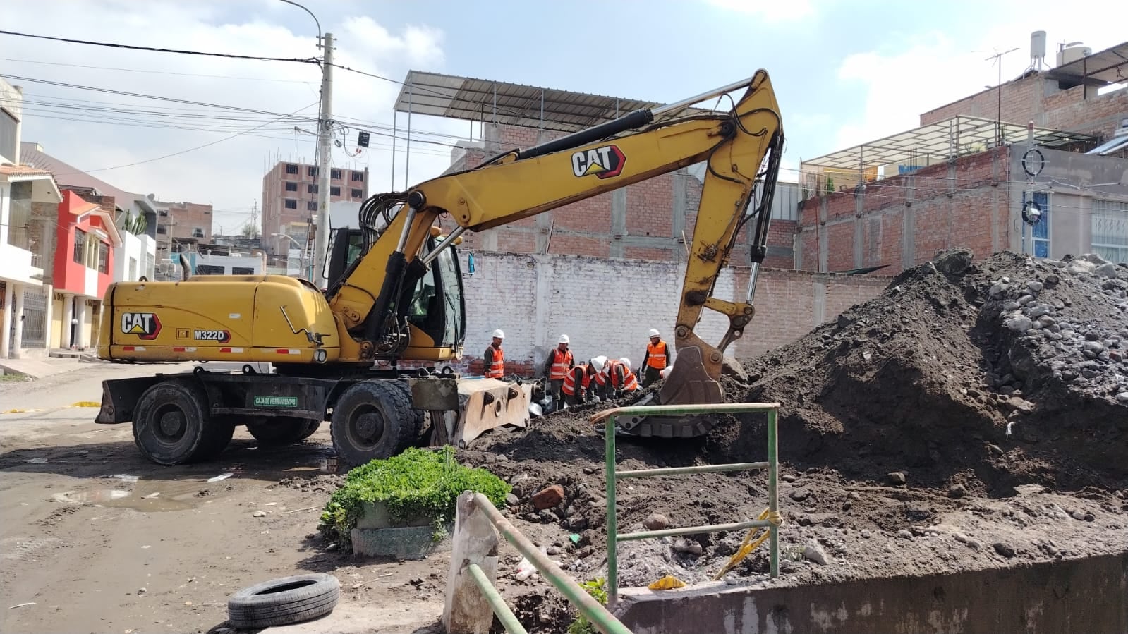 El Minsa presentó el “Centro de Emergencia Sanitaria ante lluvias a nivel nacional”, una plataforma que consolida información actualizada en todo el país. Foto: Ejército del Perú.